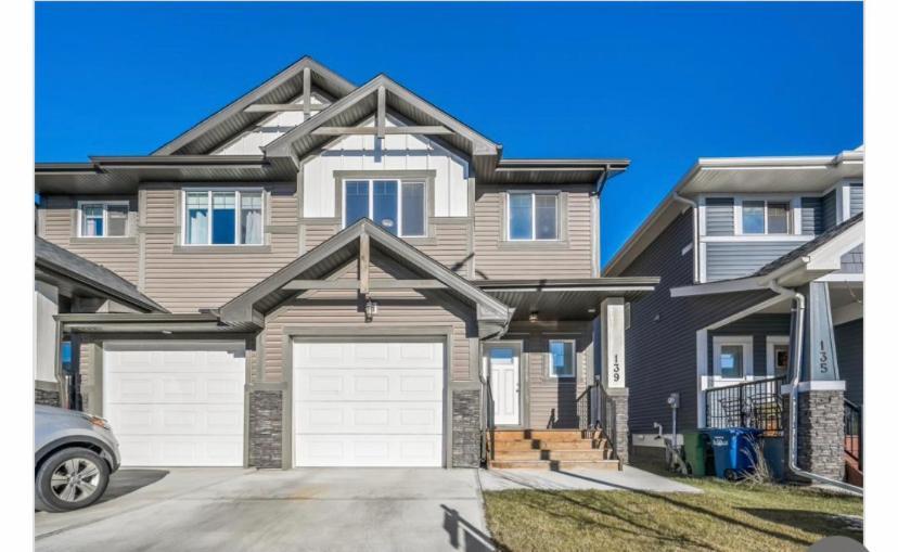Beautiful And Spacious 1 Room In A Very Quiet Area Airdrie Exterior foto